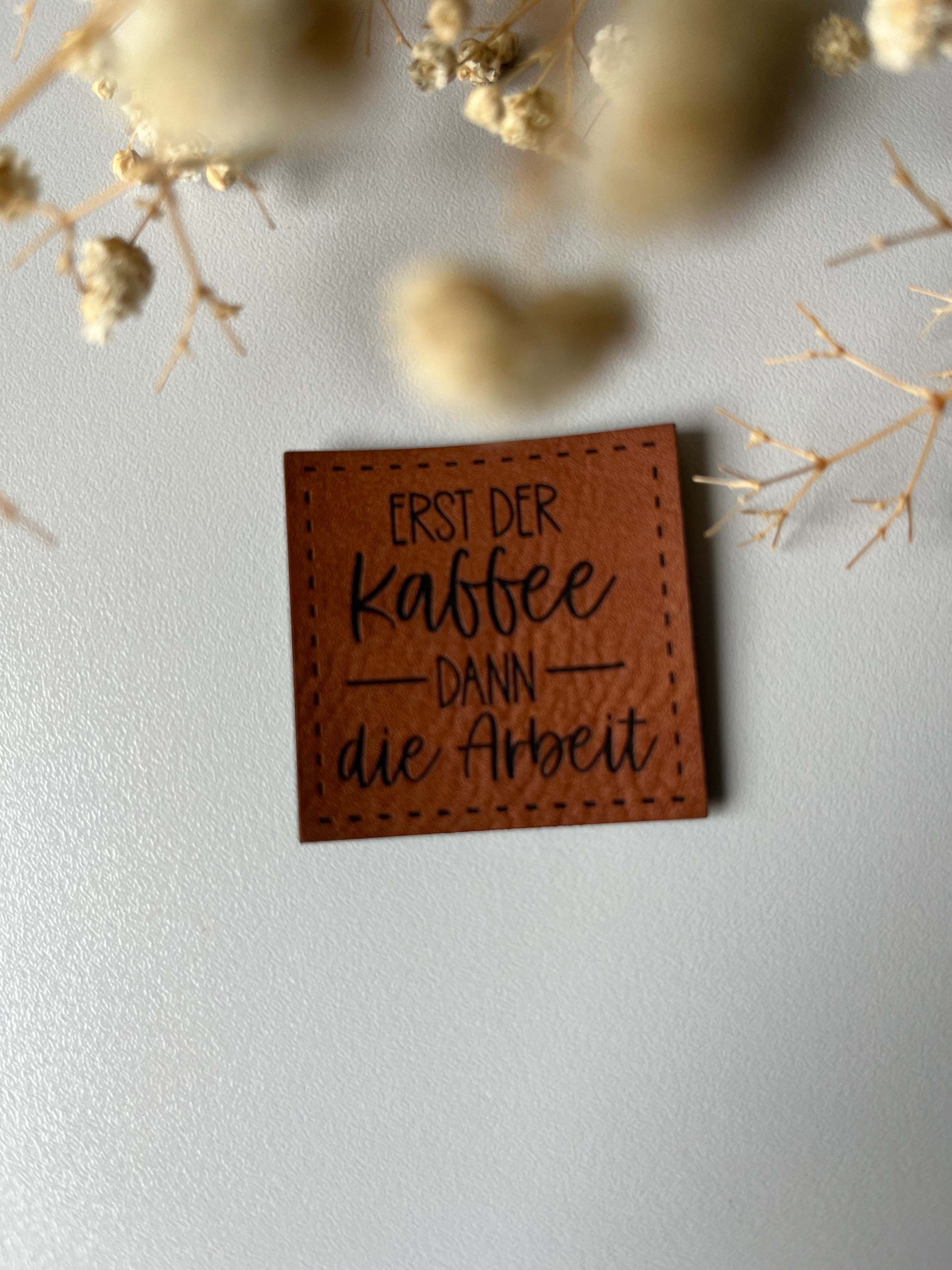 Erst der Kaffee Label